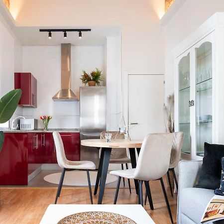 Apartamento Familiar Nuevo De Diseno En La Mejor Zona De Triana, Parking Included إشبيلية المظهر الخارجي الصورة