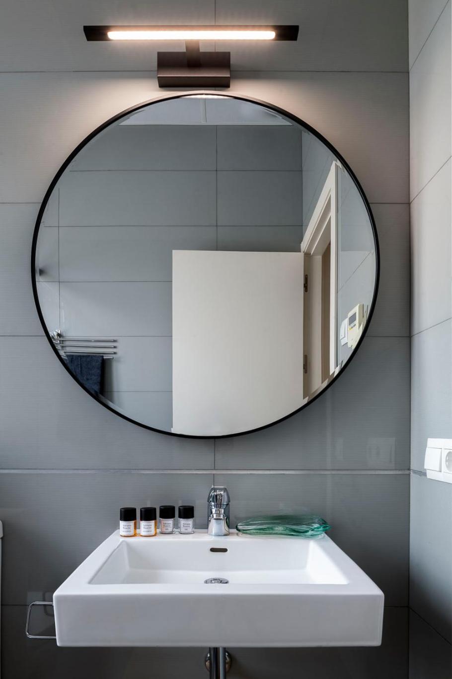 Apartamento Familiar Nuevo De Diseno En La Mejor Zona De Triana, Parking Included إشبيلية المظهر الخارجي الصورة