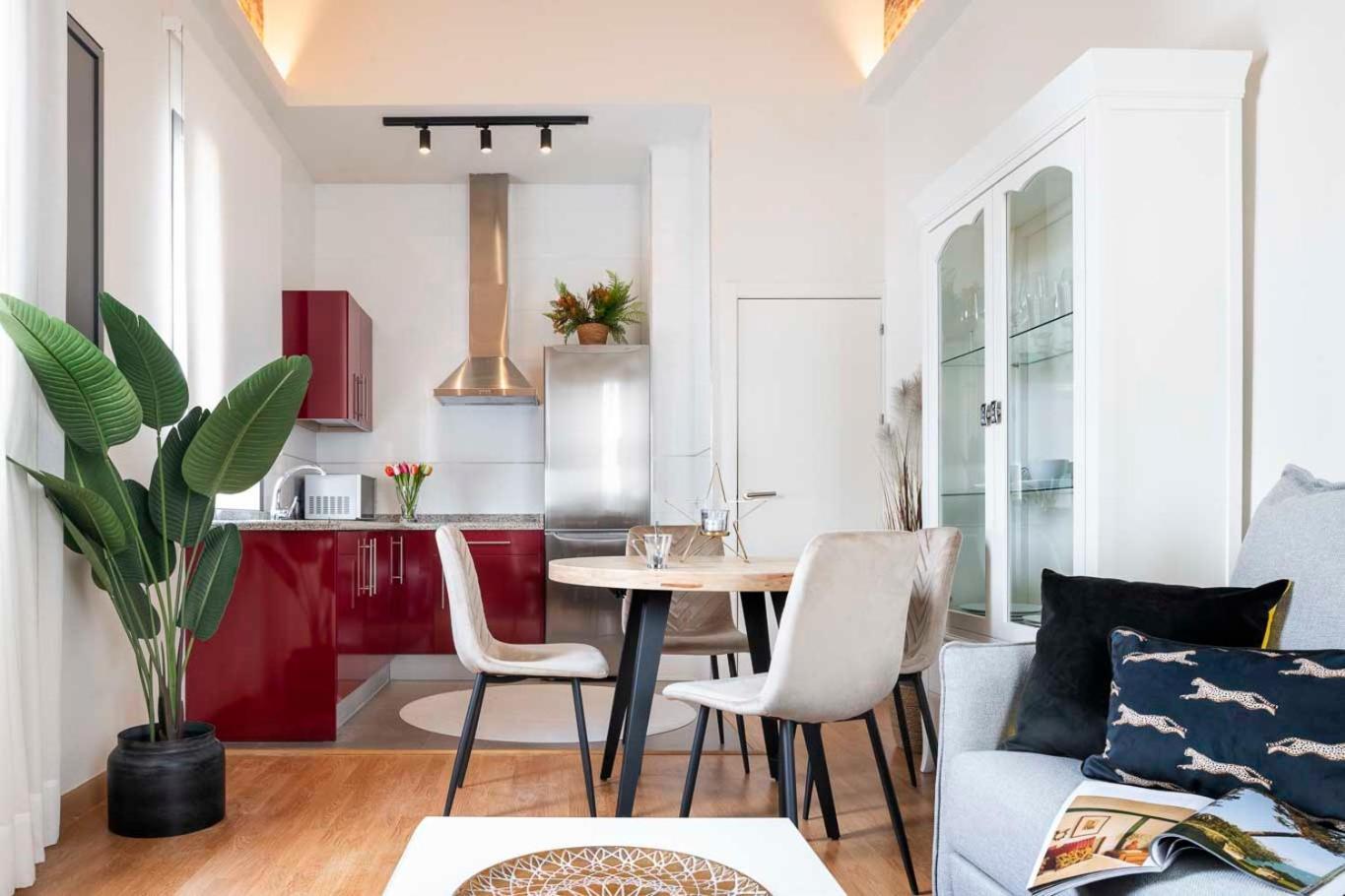 Apartamento Familiar Nuevo De Diseno En La Mejor Zona De Triana, Parking Included إشبيلية المظهر الخارجي الصورة