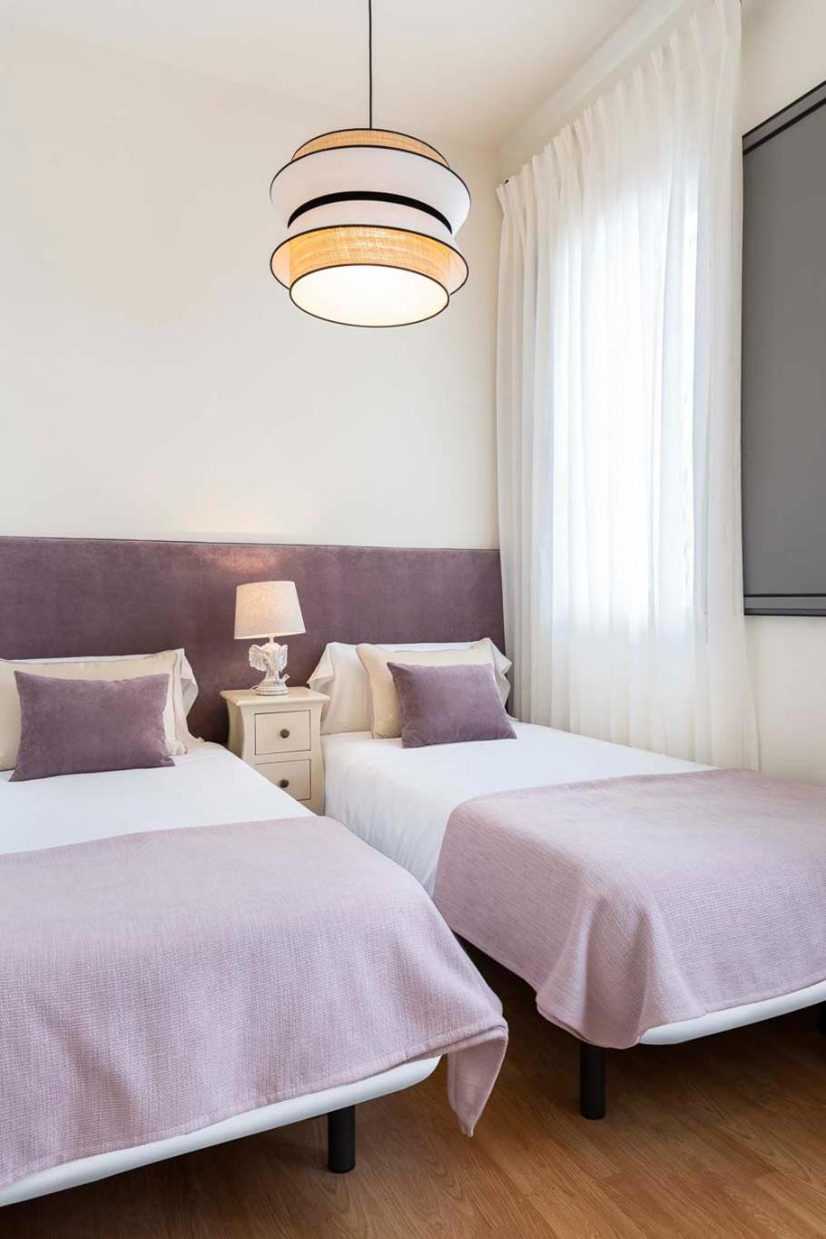 Apartamento Familiar Nuevo De Diseno En La Mejor Zona De Triana, Parking Included إشبيلية المظهر الخارجي الصورة
